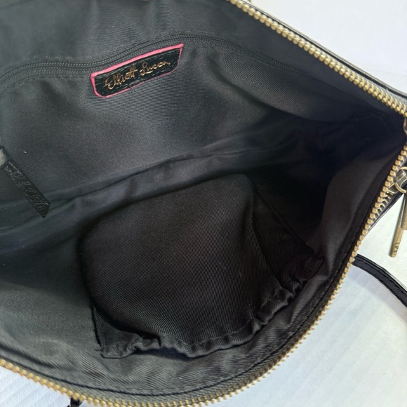 Elliott Lucca Black Leather Crossbody Bag - Picture 5 of 14